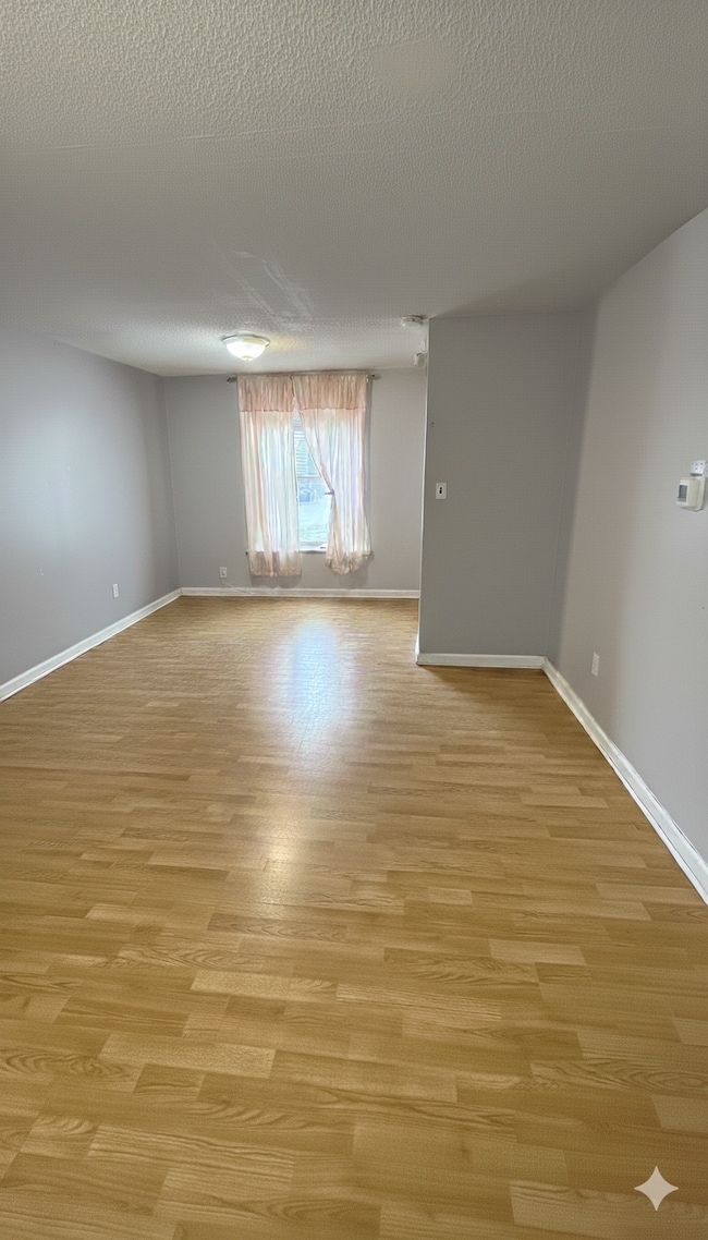 Building Photo - 37 Adeline St