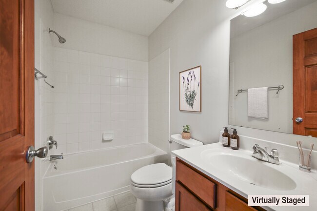 Foto del edificio - 494 Cricket Run Rd