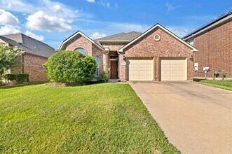 Building Photo - 2808 Cedar Ridge Ln