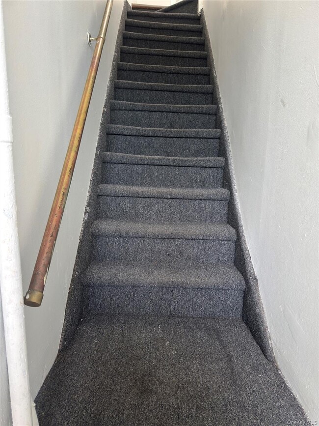 Building Photo - 219-07 Jamaica Ave