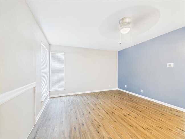 Foto del edificio - 1000 W 26th St