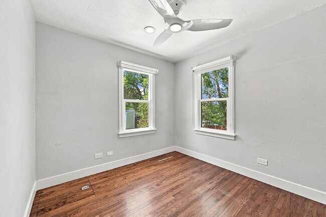 Building Photo - $2,190.95 with $300 off the first month's rent, 2 Beds - 1 Bath, Single Family Home in Denver wit...