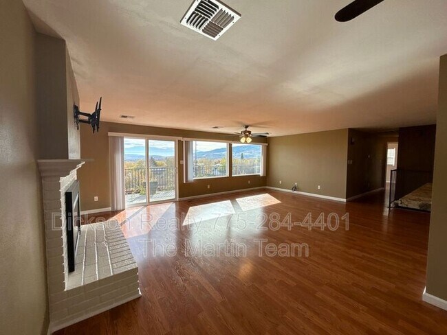 Building Photo - 3190 Coronado Way