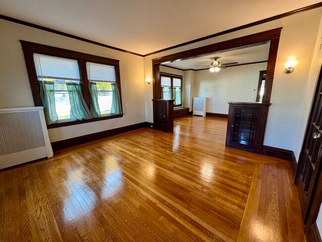 Foto del edificio - 16 Davis Ave