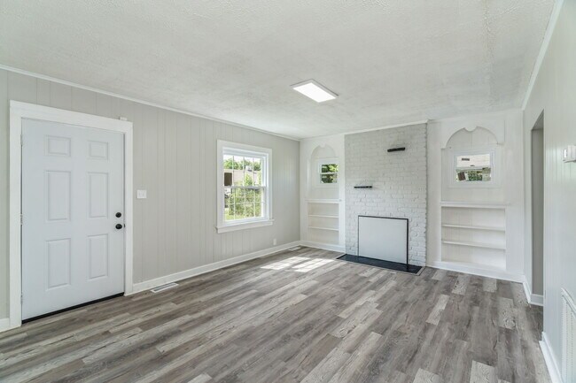 Foto del edificio - 2752 Tarleton Ave