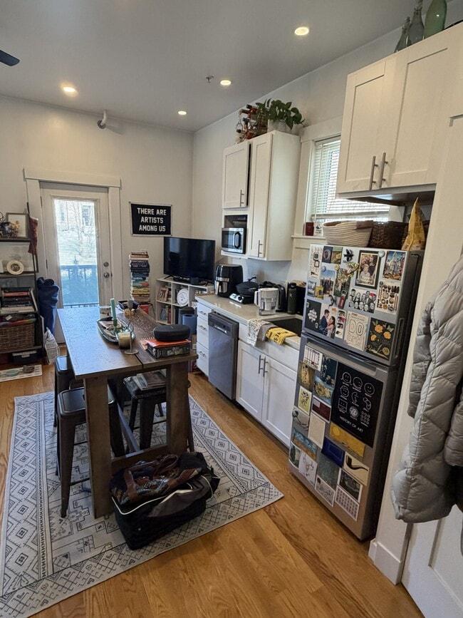 Building Photo - 31 Green St