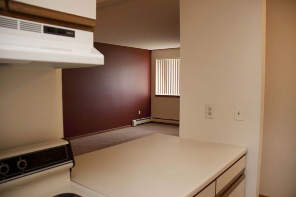 Foto del edificio - Third floor 2 bedroom for November