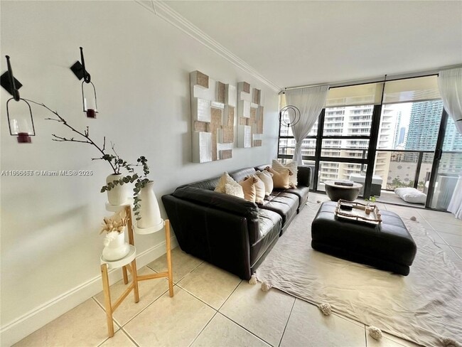 Photo - 600 NE 36th St Apartment