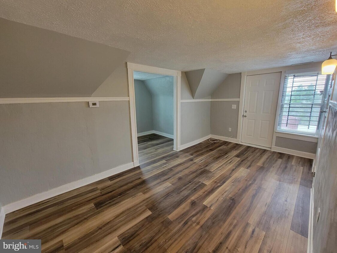 Primary Photo - 3414 Garrison Blvd