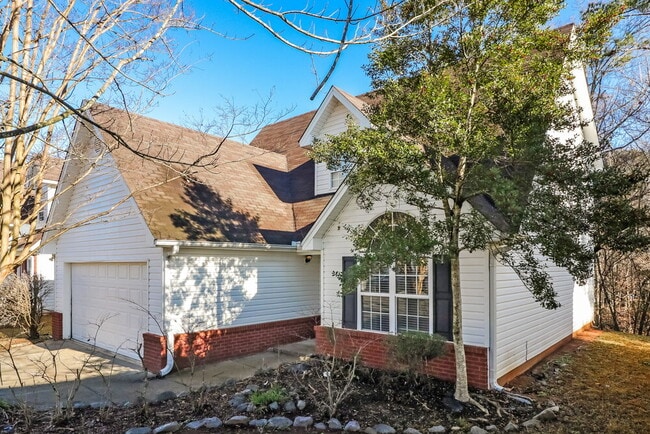 Building Photo - 300 Kentshire Pl NW