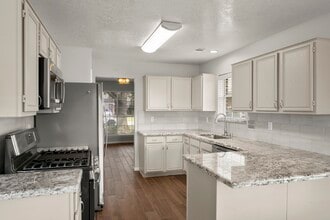 Building Photo - 11307 Travelers Way Cir