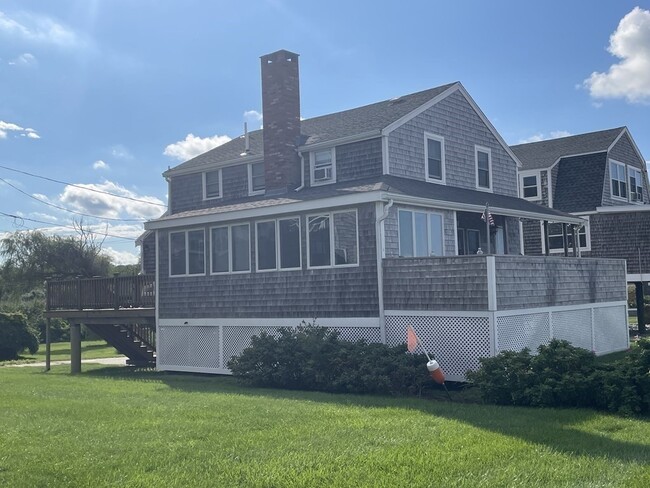Building Photo - 25 Seaside Rd
