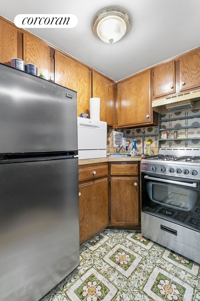 Foto del edificio - 9 W 69th St