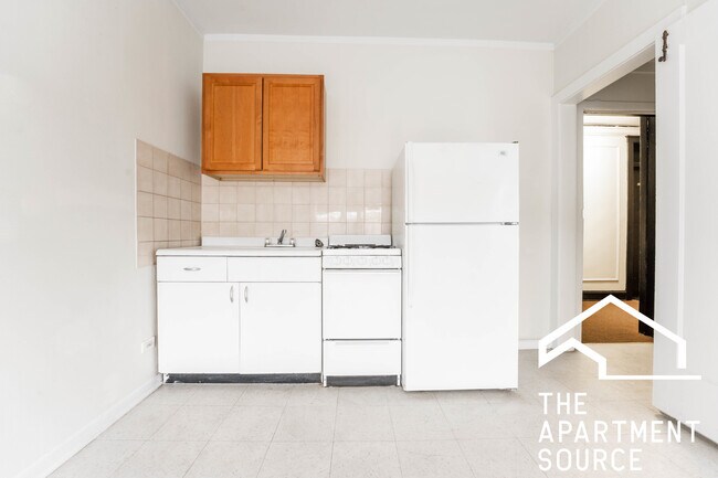 Foto del edificio - 2714 N Milwaukee Ave