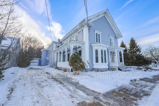 Building Photo - 120 Wakefield St