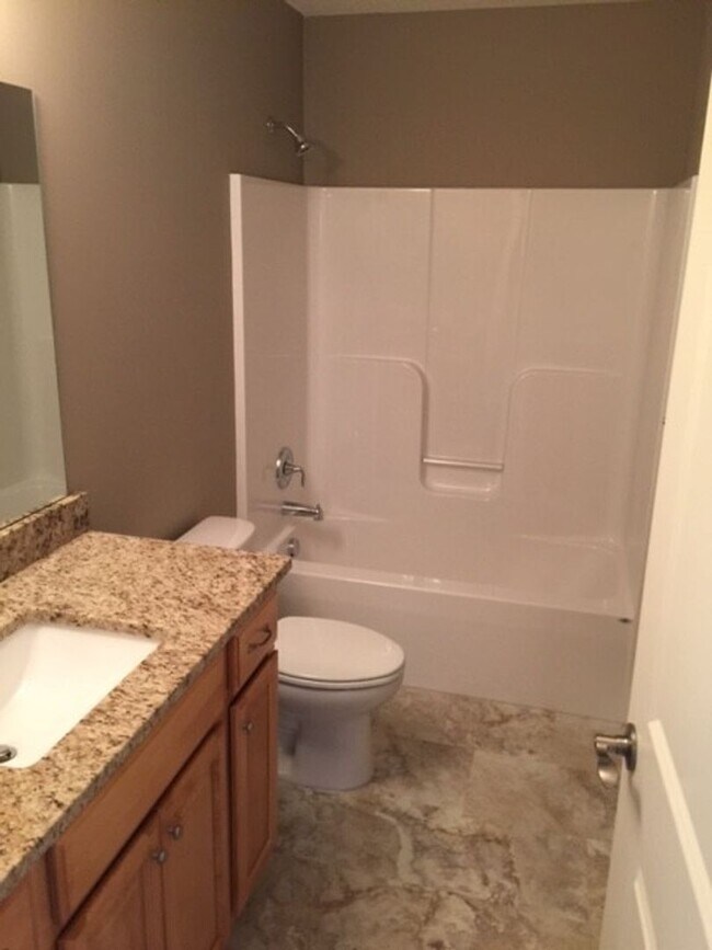 2998 Creekside Ct, Stow, OH 44224 House Rental in Stow, OH