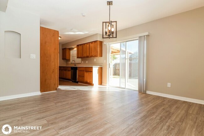 Foto del edificio - 1411 Cromwell Dr, Tarpon Springs, FL 34689