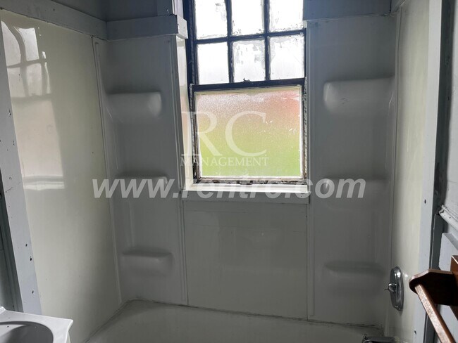 Foto del edificio - 210-145 Walnut-