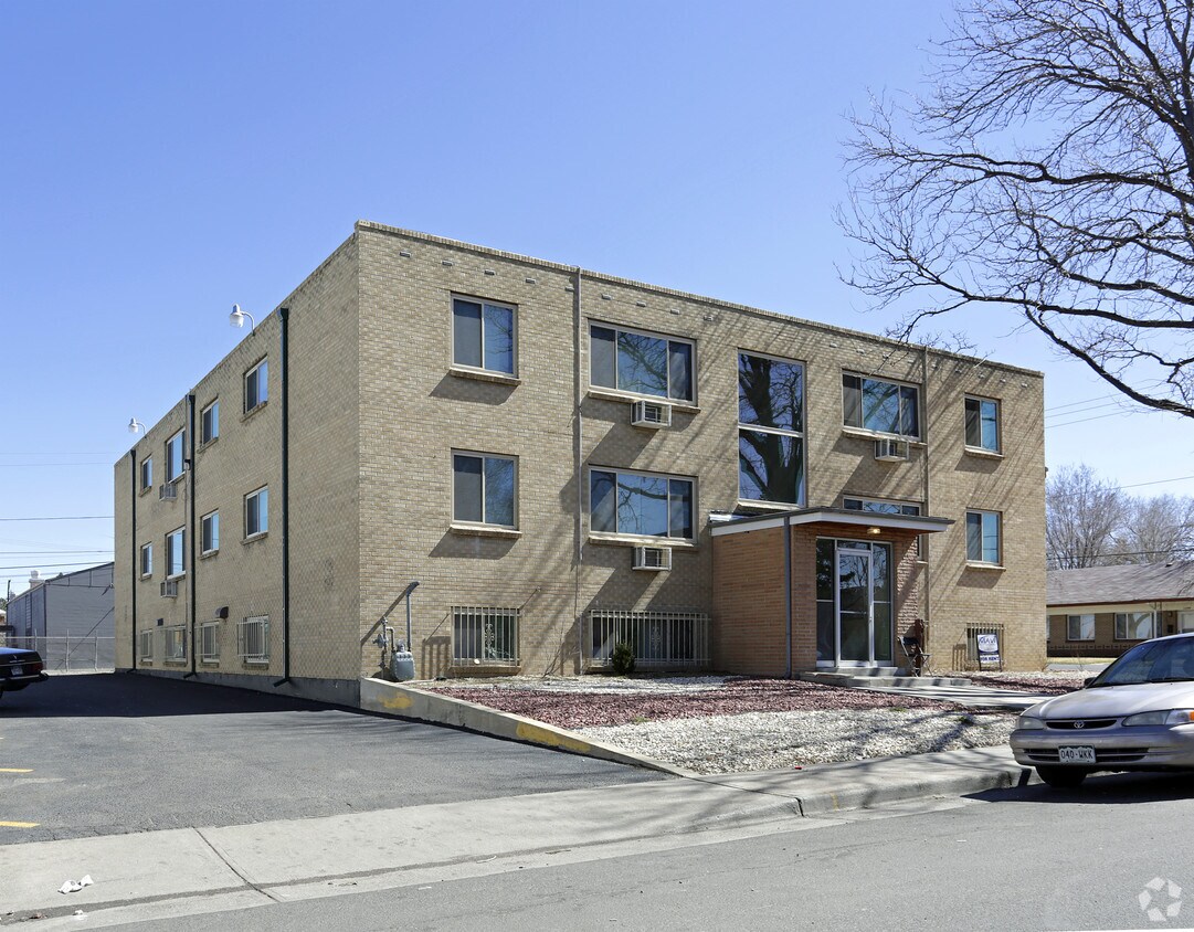 Primary Photo - Kingston Apartments