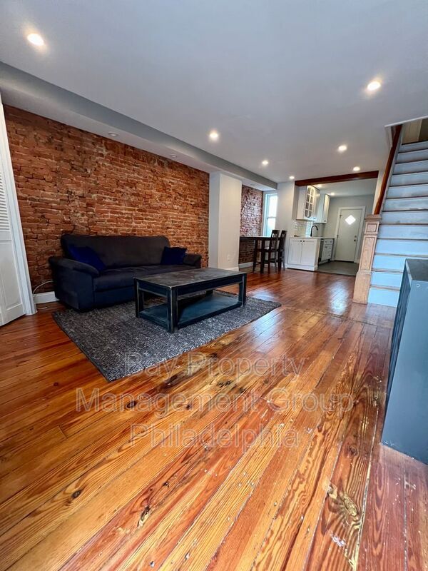Foto del edificio - 2619 E Birch St
