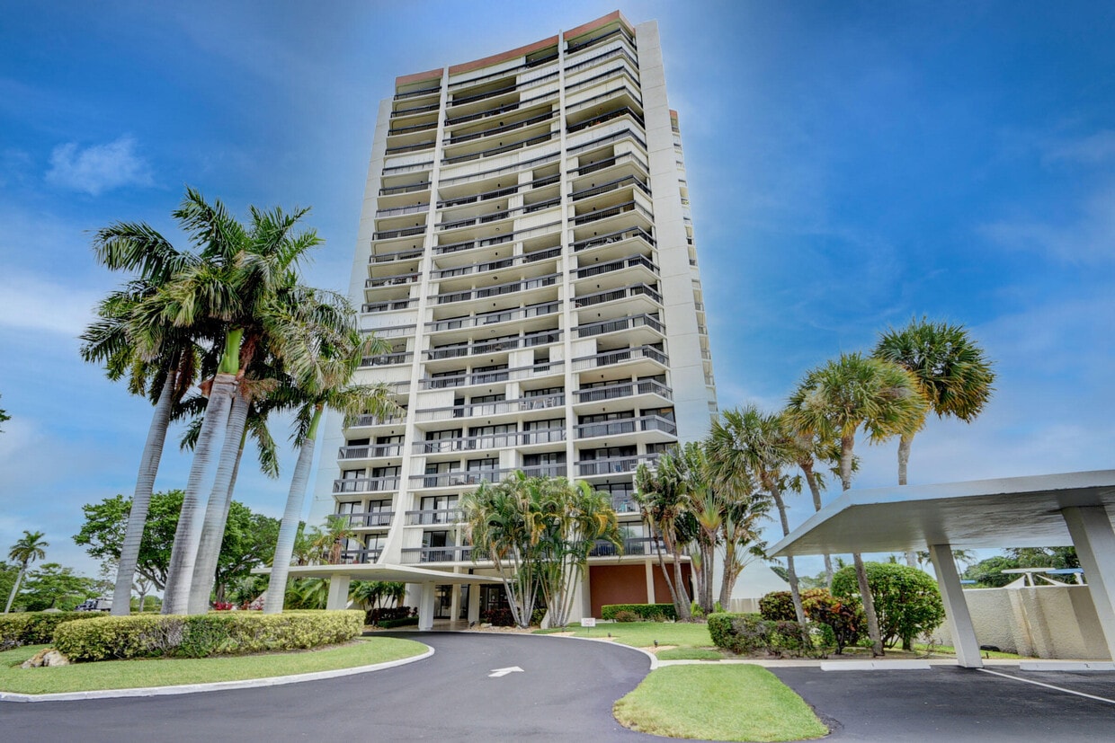 2000 Presidential Way Unit 1504, West Palm Beach, FL 33401 Condo for Rent in West Palm Beach