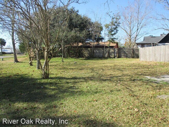 Building Photo - 3 br, 1.5 bath House - 1468  Pawnee Street
