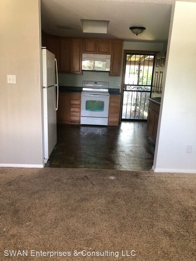 Building Photo - 4 br, 2 bath House - 879 Depew Street