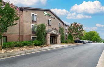 Building Photo - Furnished Studio-Atlanta - Alpharetta - Northpoint - East
