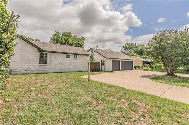 Foto del edificio - 3909 Trail Lake Dr