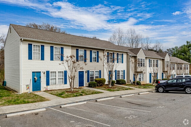 Building Photo - Del Ray Townhomes