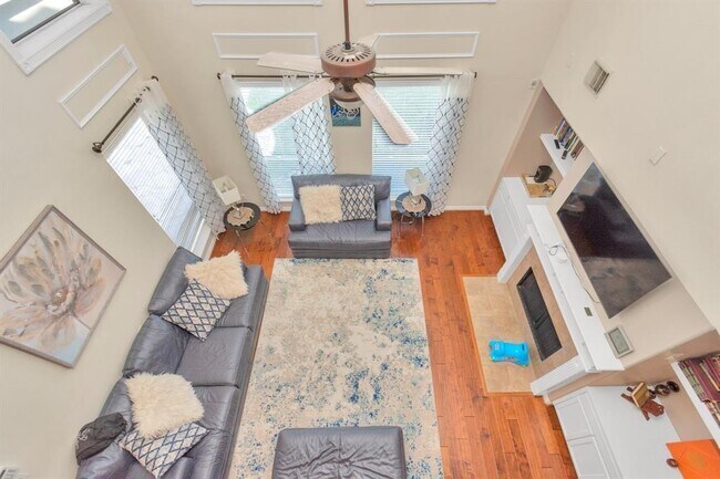 Foto del edificio - 26511 Cresent Cove Ln