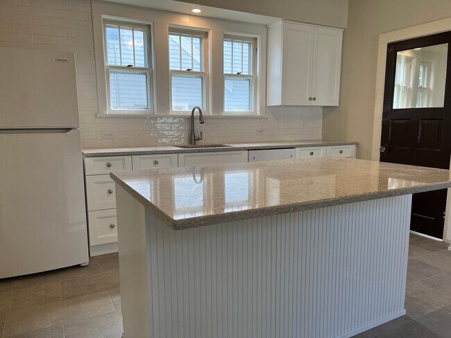 Kitchen - 4704 5th Ave