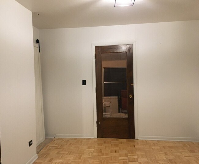 6550 W Ebinger Dr Unit 2, Niles, IL 60714 Condo for Rent in Niles, IL