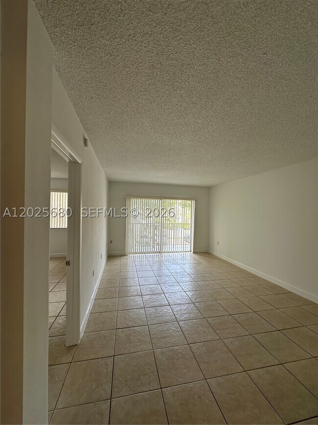 Building Photo - 10900 SW 104th St