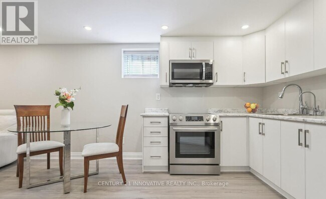 Photo du bâtiment - 1151 Lindsay Dr