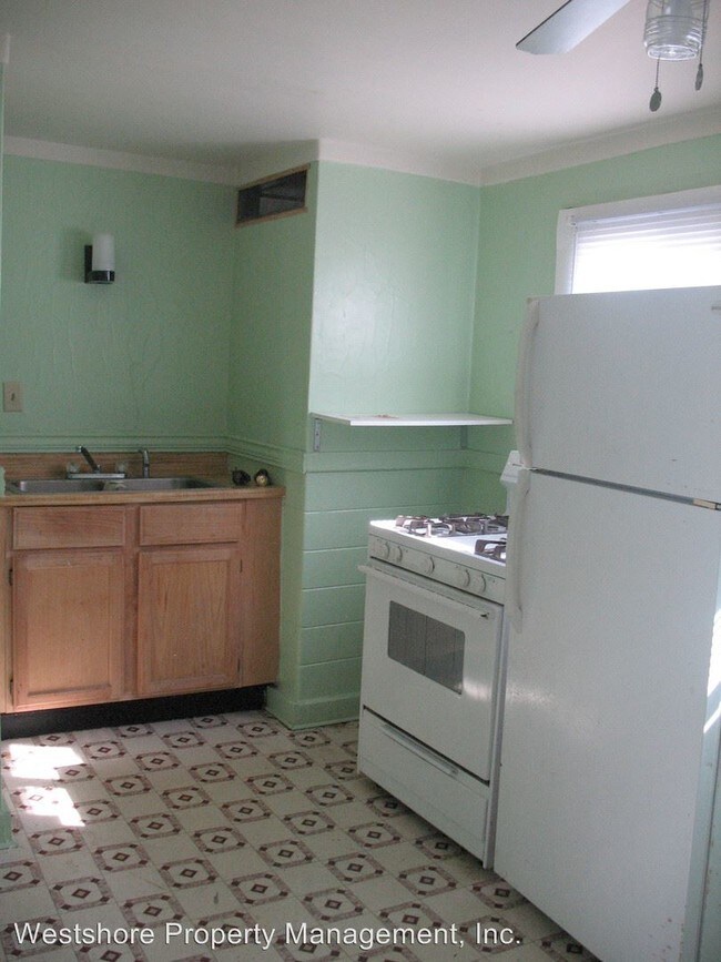 Foto del edificio - 569 W Webster Ave