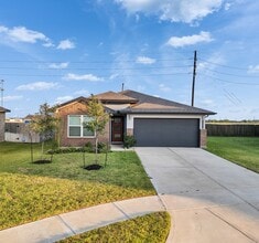 Building Photo - 14510 Rain Tree Dr