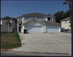 Building Photo - 132 Cedargrove