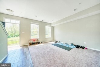 Building Photo - 18318 Woodhouse Ln