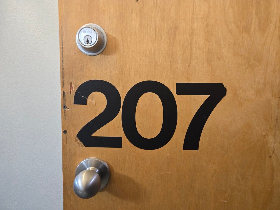 Foto principal - 222 Jay St