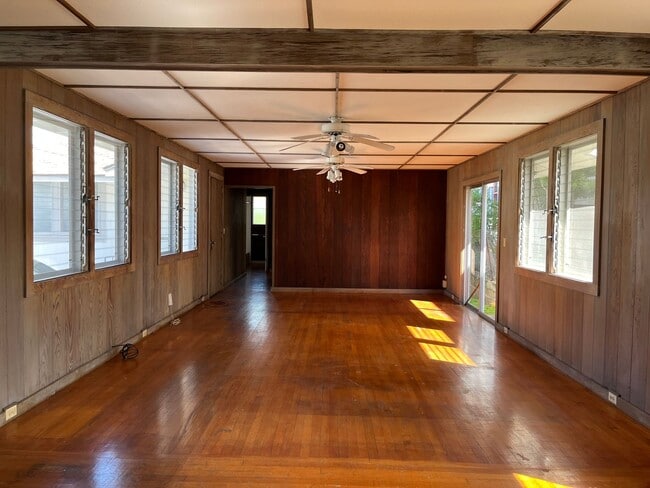 Building Photo - 1849 Liliha St