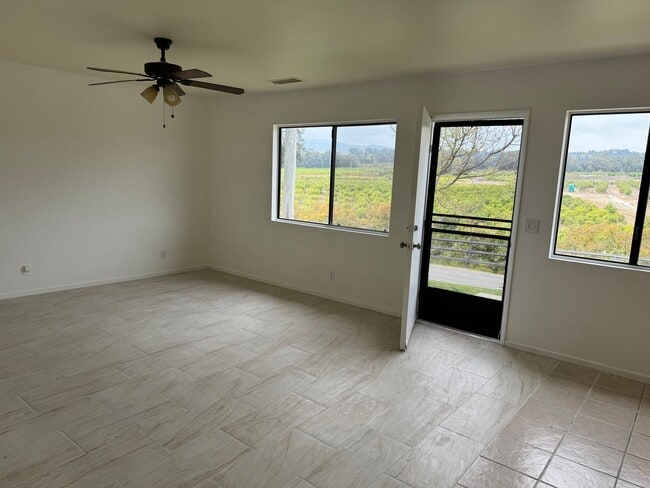 Building Photo - Charming 2-Bedroom Duplex on a Tranquil Ho...