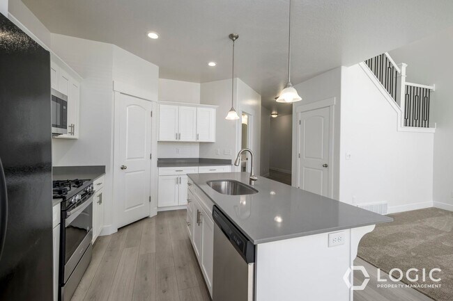Foto del edificio - Beautiful Townhome in Lehi UT