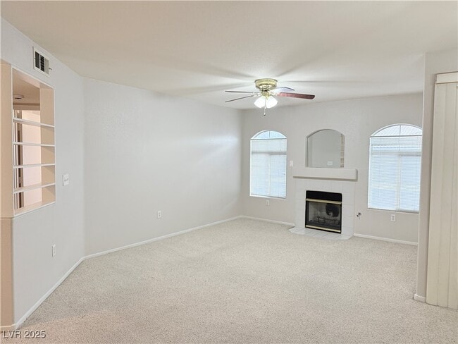 Building Photo - 4555 E Sahara Ave