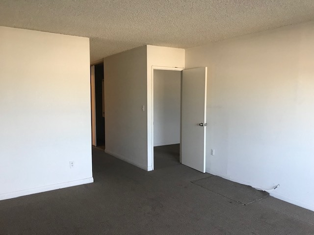 Building Photo - 5412 Lindley Ave