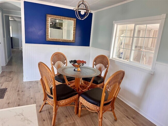 Foto del edificio - 8709 SW 15th St