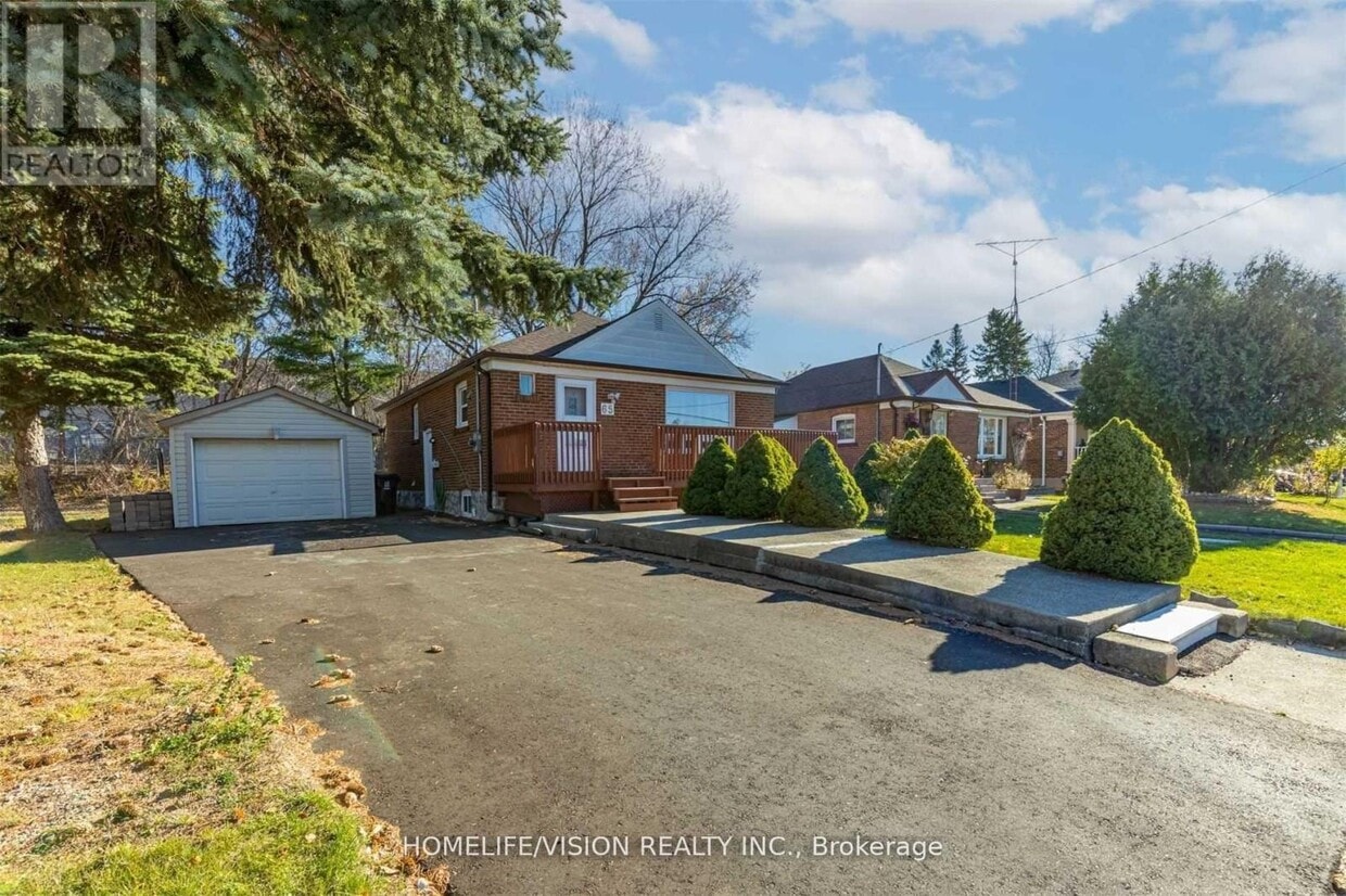 Photo principale - 65 Ellington Dr