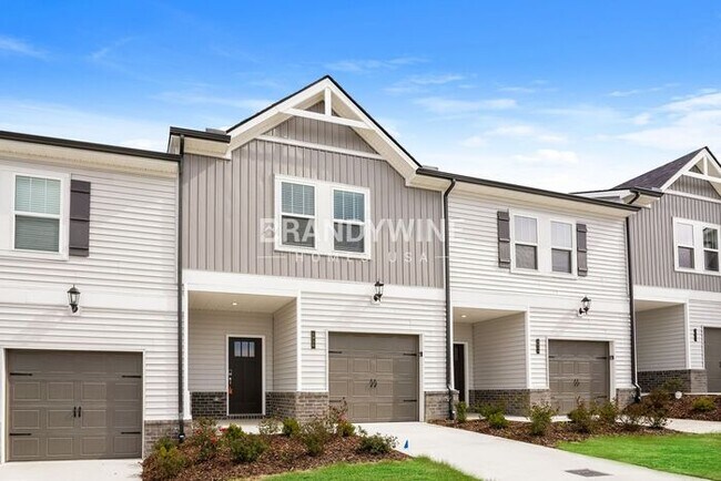 Foto del edificio - Happy New Year! Move in by 1/31 and get on...