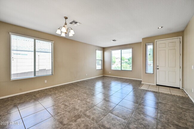 Foto del edificio - 14256 N 162nd Ln
