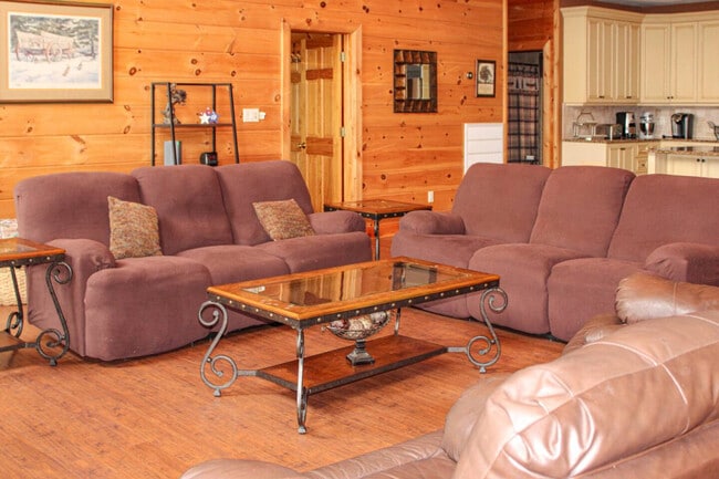 Building Photo - 129 Wildberry Dr